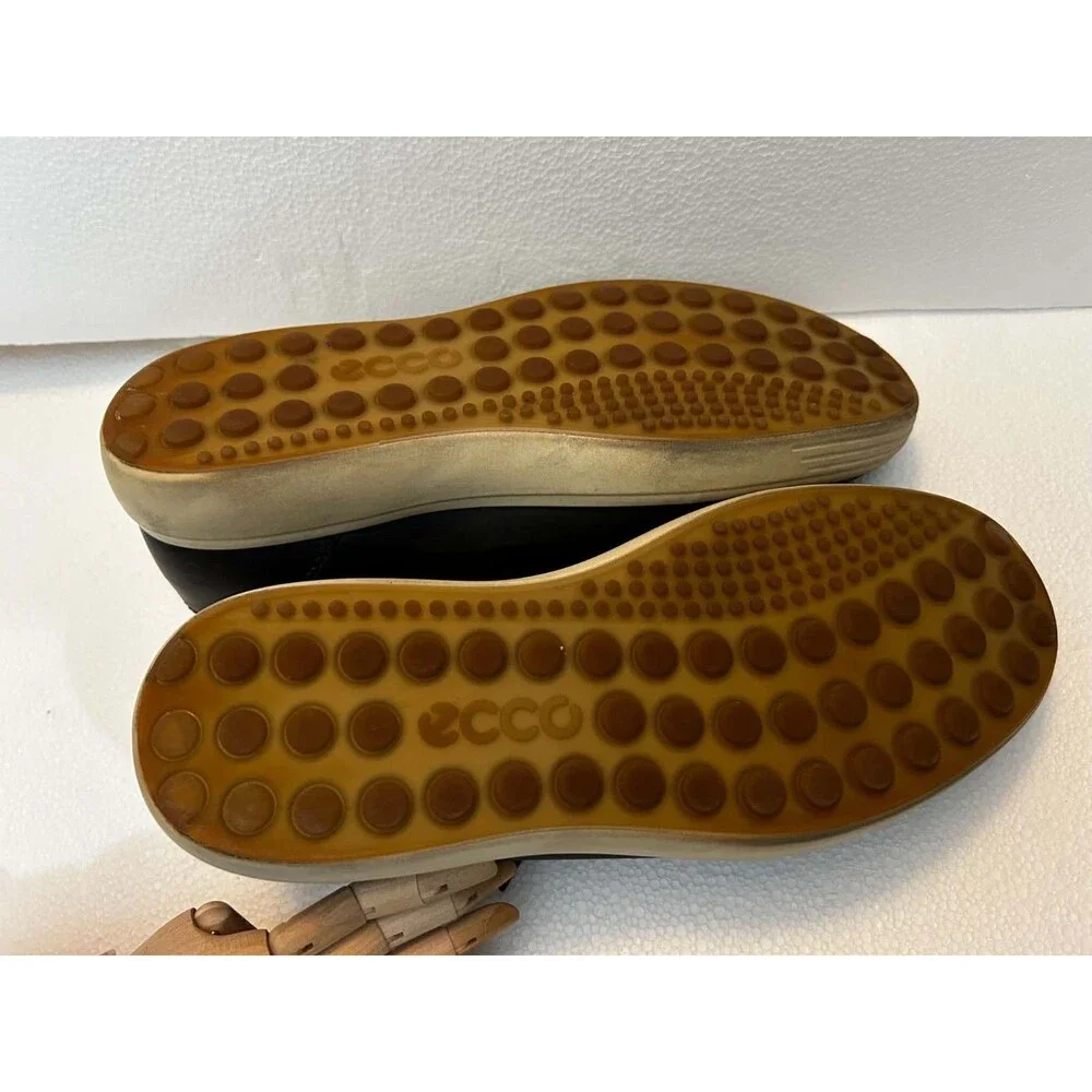 Ecco product pair